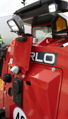 Rundum Flutlicht und 360 Grad Kamera - Merlo Feuerwehr