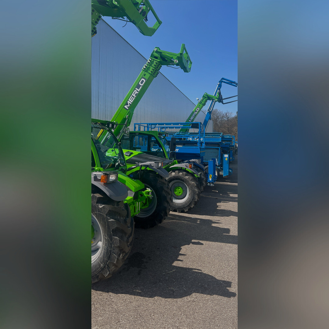 Entdecken Sie unsere umfangreiche Auswahl an sofort verfügbaren Teleskopstaplern Entdecken Sie unsere umfangreiche Auswahl an sofort verfügbaren Teleskopstaplern